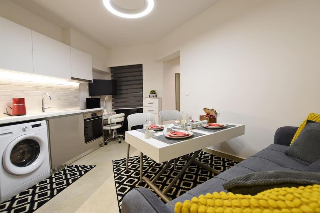 Rhodes City Uni Cozy City Apartment מראה חיצוני תמונה